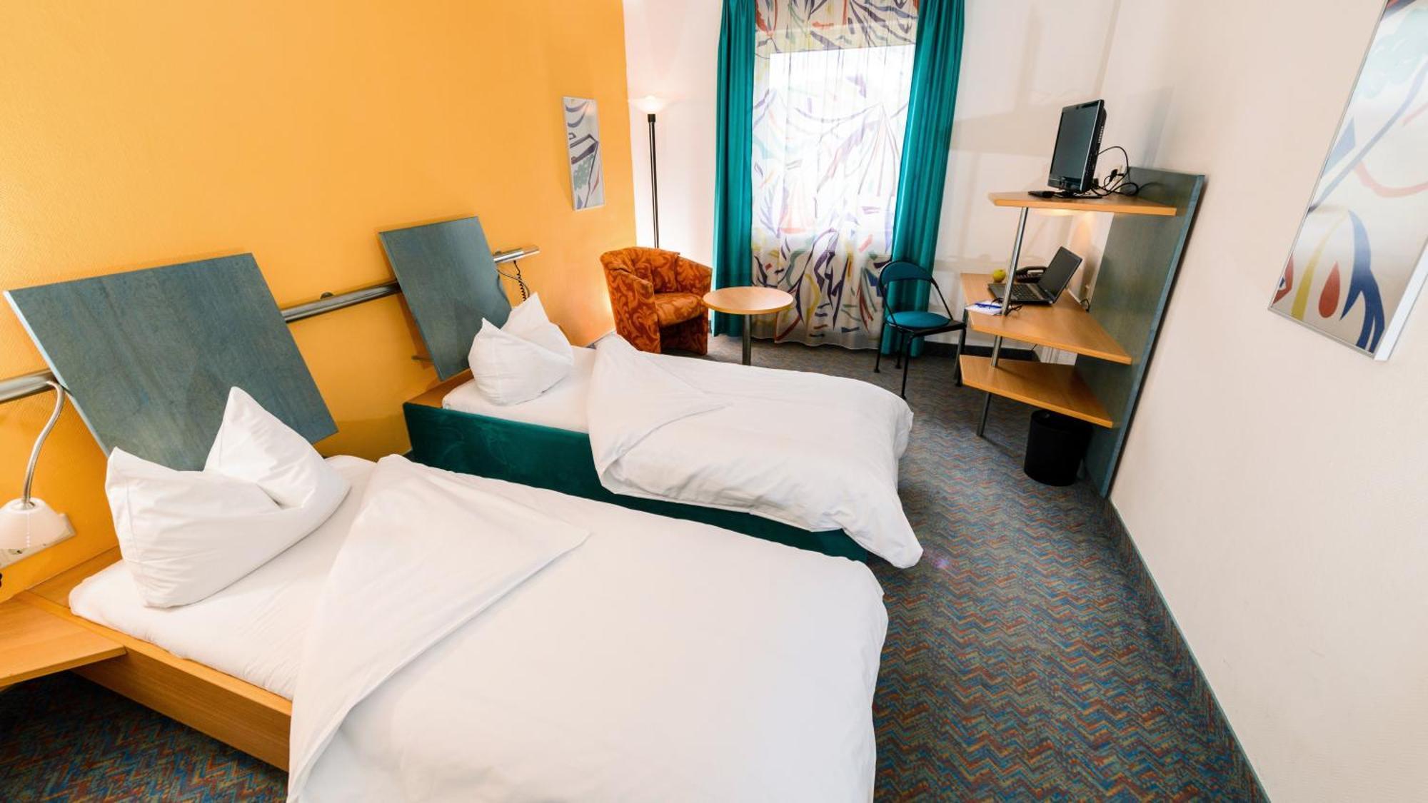Hotel Residenz Schnelldorf Стая снимка